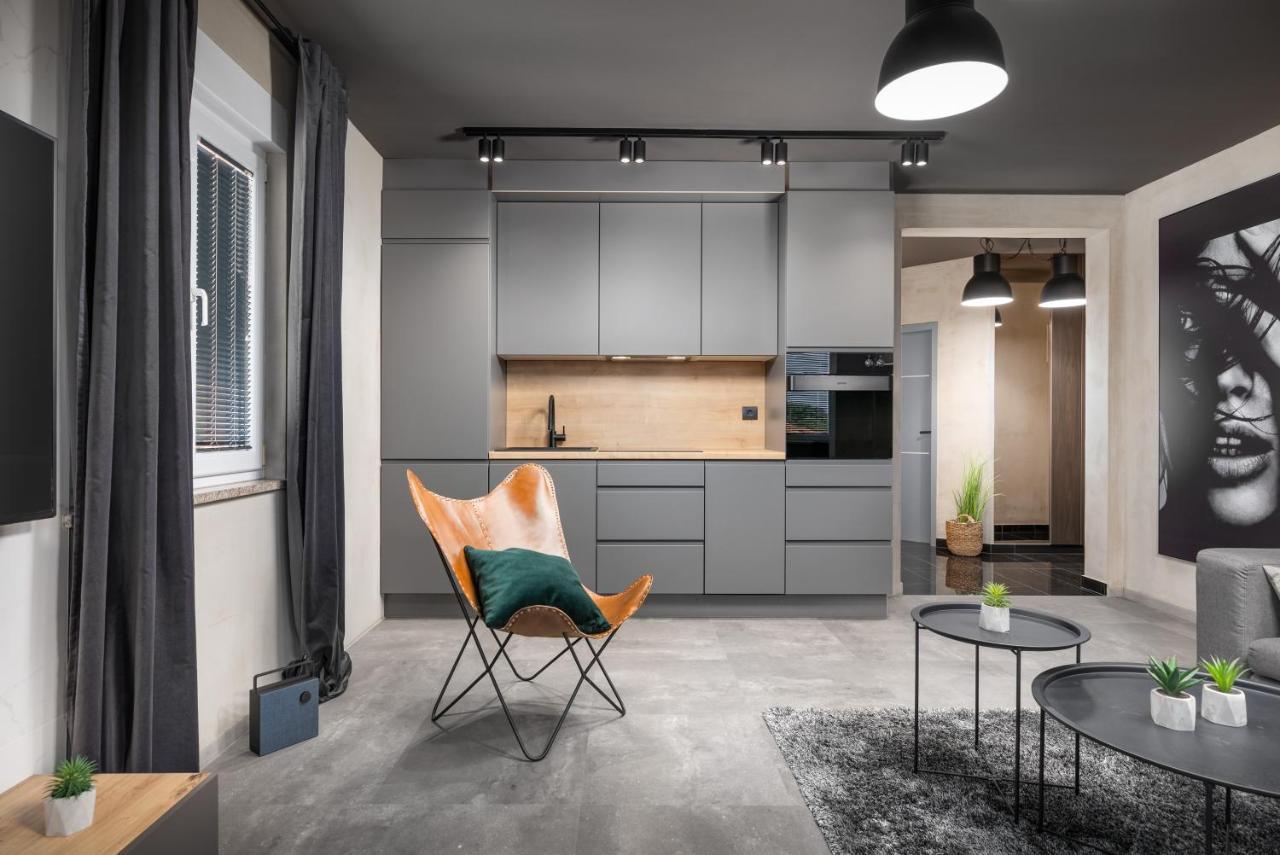 Luxury Elit Apartment PUY Eksteriør bilde